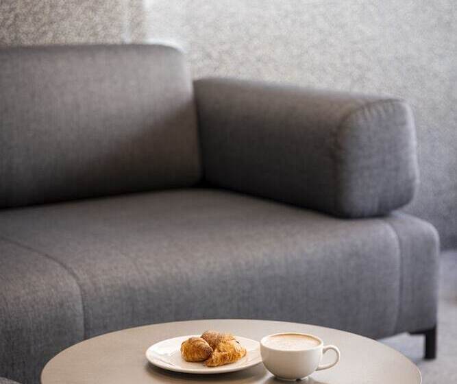 The Londoner Hotel St. Julian S