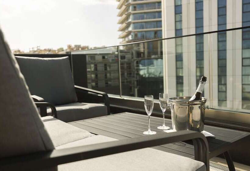 The Londoner Hotel St. Julian S