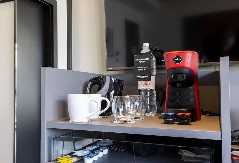 The Londoner Hotel St. Julian S