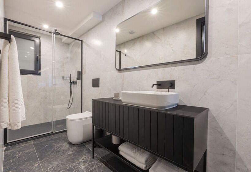 The Londoner Hotel St. Julian S