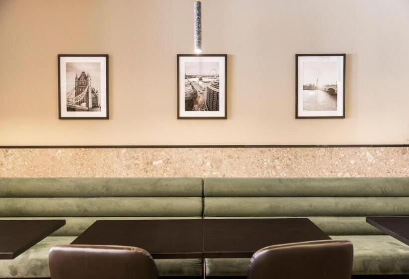 The Londoner Hotel St. Julian S