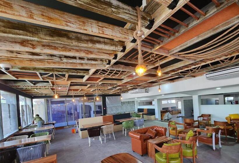 Vualiku Hotel & Apartments