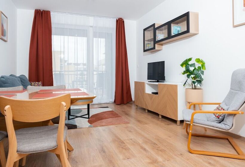 Westside Apartments By Urbanrent