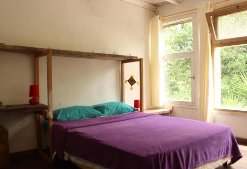 הוסטל Resiliencia