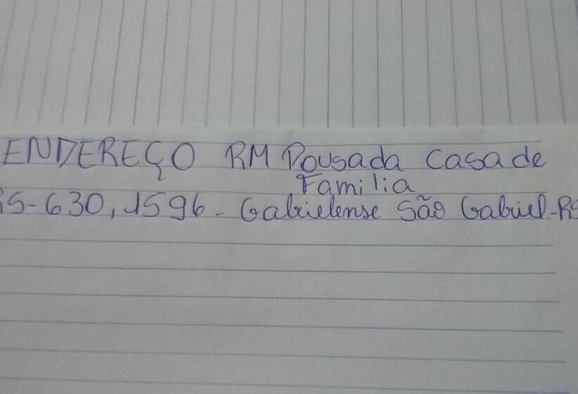 호스텔 Rm Pousada Casa De Familia