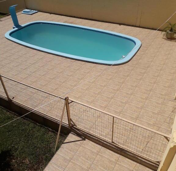 호스텔 Rm Pousada Casa De Familia