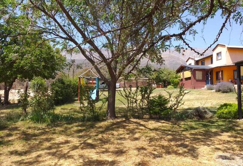 ユースホステル Sierra Magenta