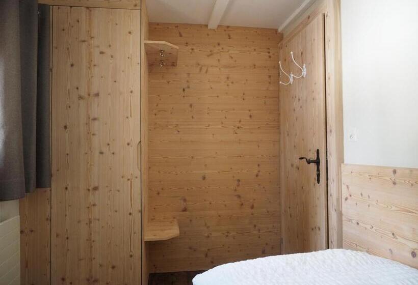 호스텔 Tgantieni Sot   Haus Mit Herz