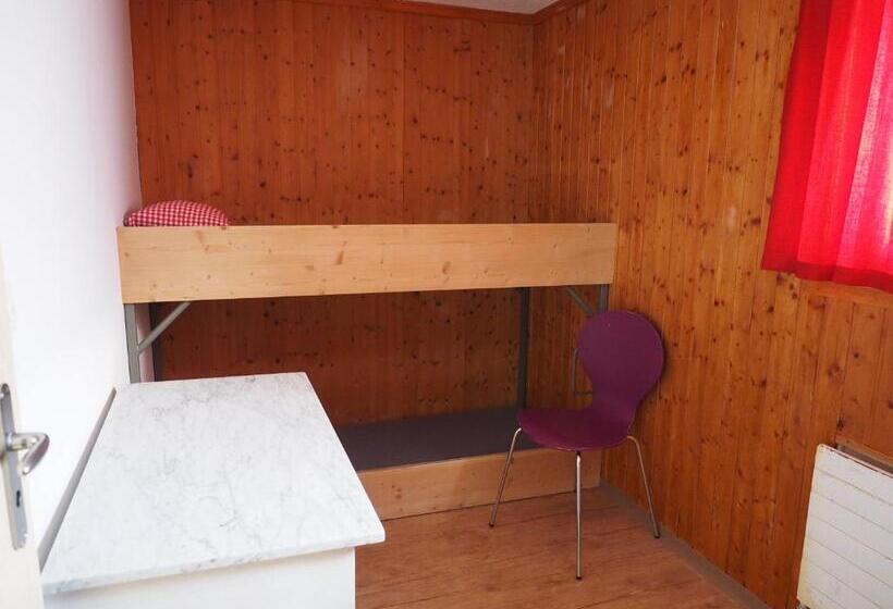 호스텔 Tgantieni Sot   Haus Mit Herz