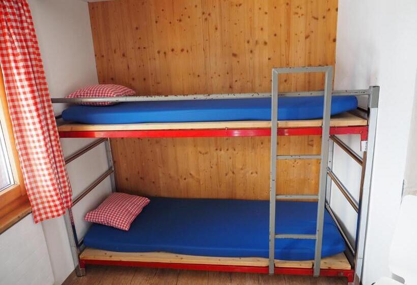 호스텔 Tgantieni Sot   Haus Mit Herz