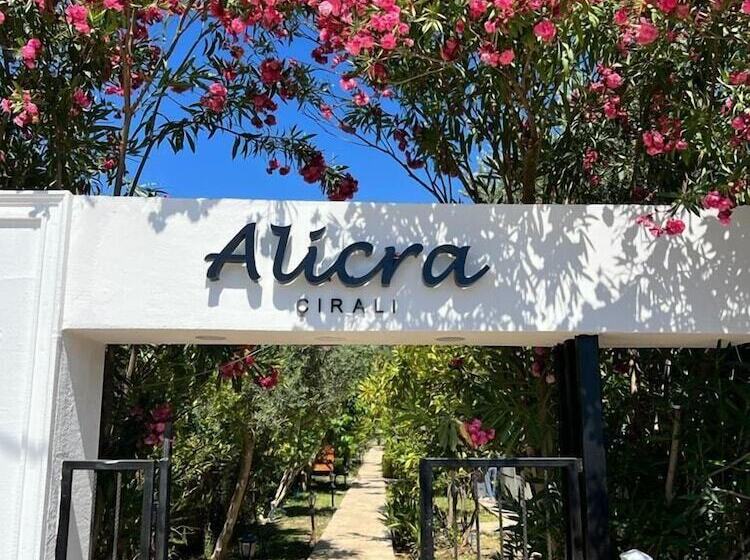 Alicra Hotel çıralı