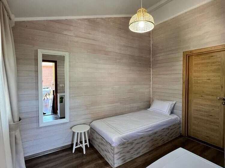 Alicra Hotel çıralı