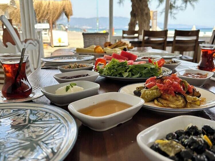 تختخواب و صبحانه Apelles Butik Otel