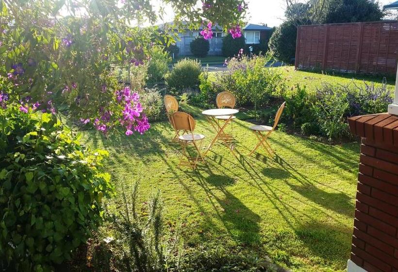 مبيت وإفطار Blooming Delight Tauranga