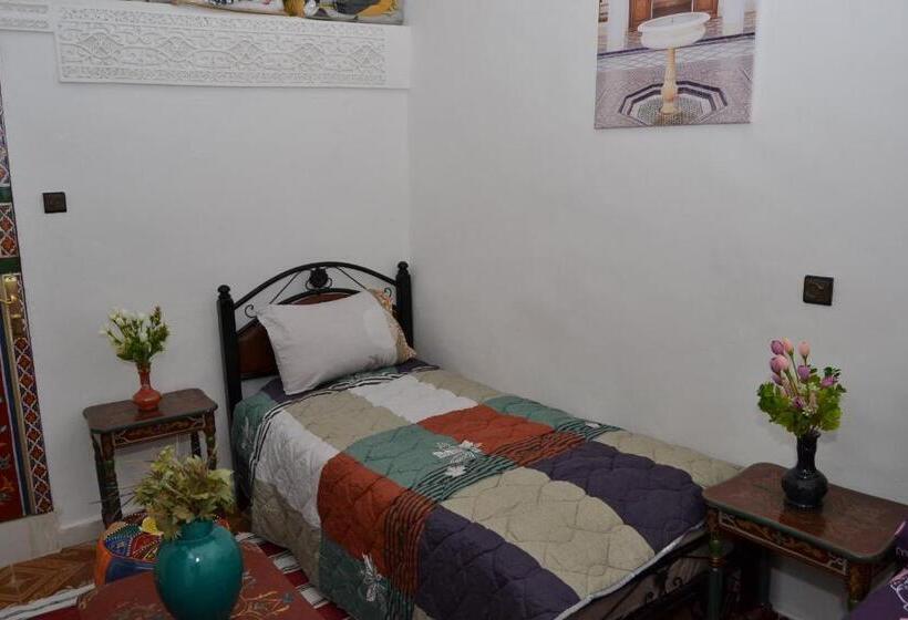 住宿加早餐  Dar Enouiina