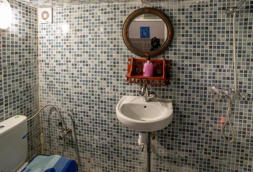 住宿加早餐  Dar Enouiina