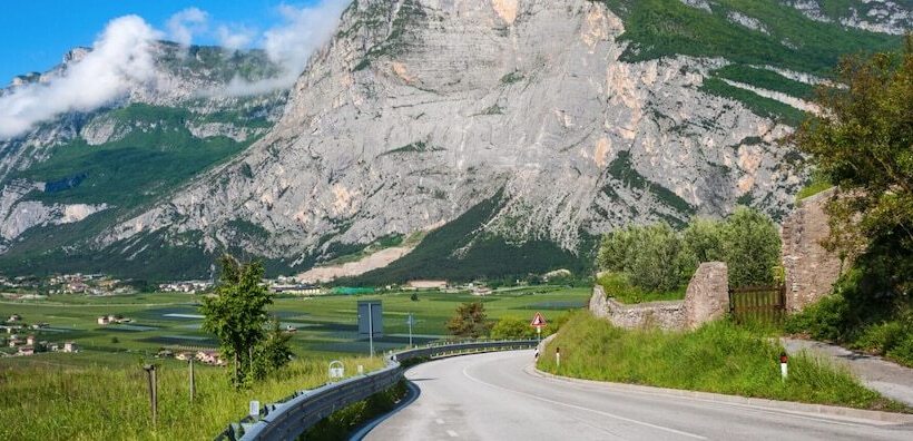 تختخواب و صبحانه Klemi