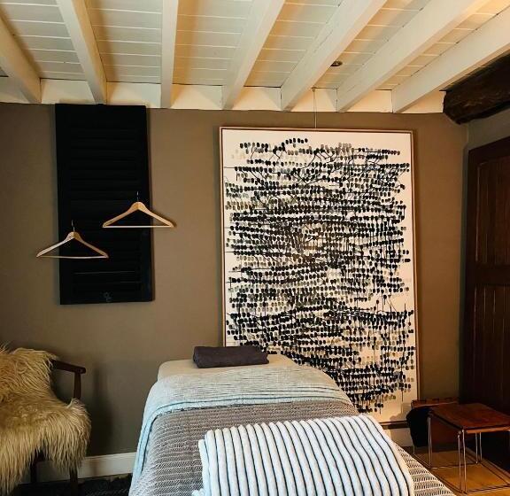 ベッドアンドブレックファースト Maison Galerie Art N Pepper