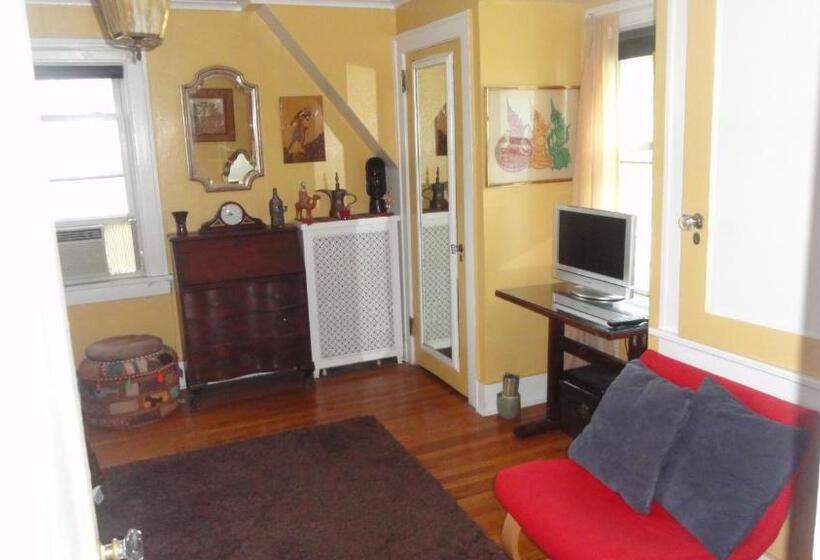 住宿加早餐 The Red Rooster