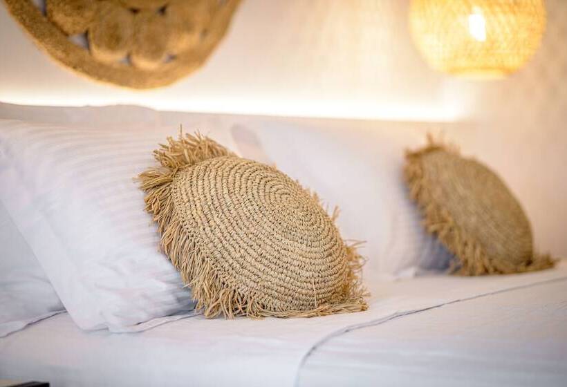 Bed and Breakfast Ikio Concept Santorini