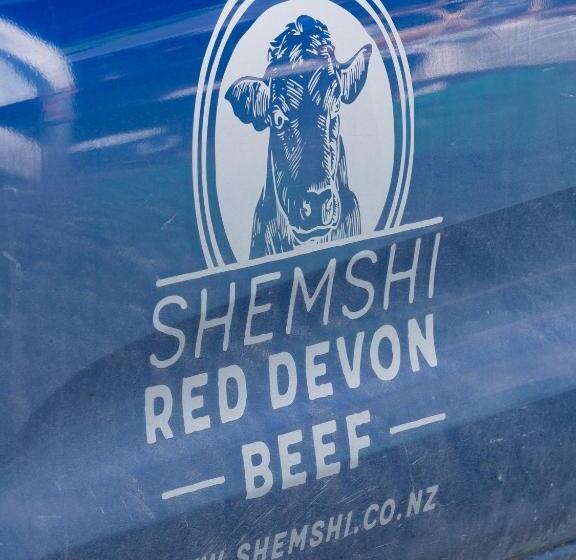 تختخواب و صبحانه Villa Shemshi