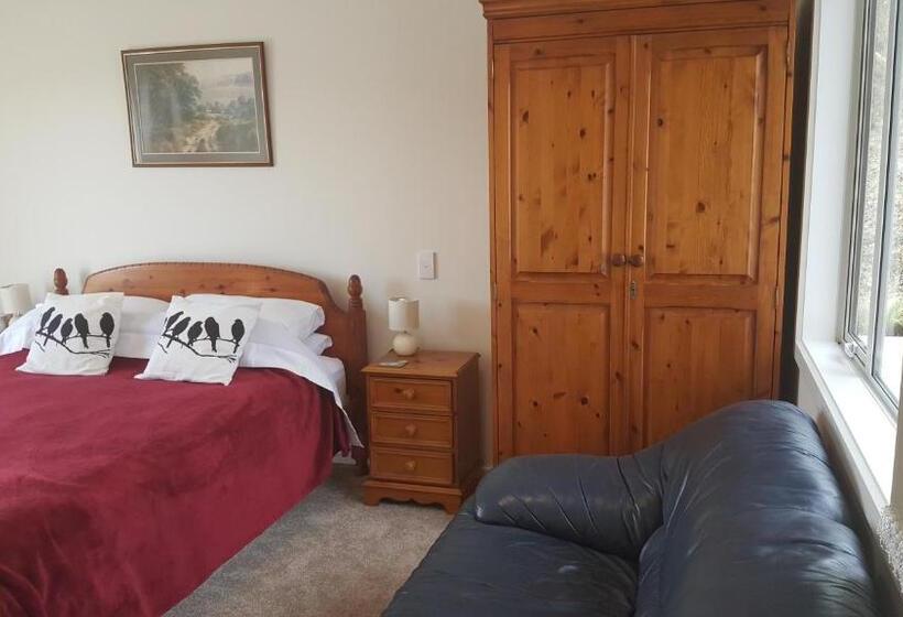 تختخواب و صبحانه Villa Shemshi