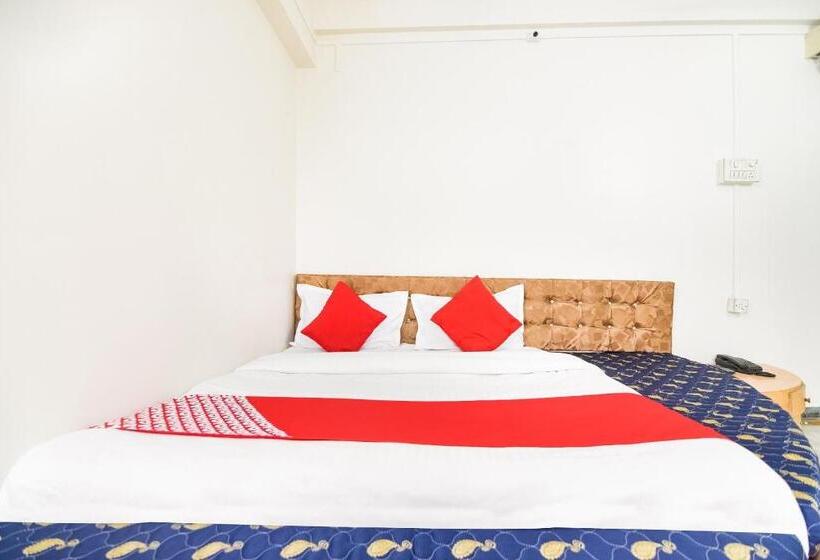 Collection O Hotel Shivganga