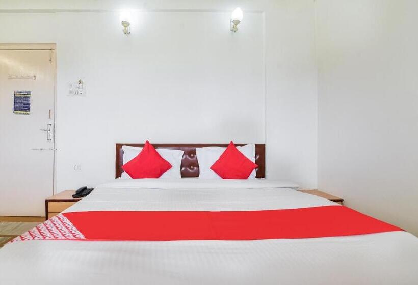 Collection O Hotel Shivganga