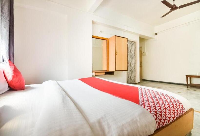 Collection O Hotel Shivganga