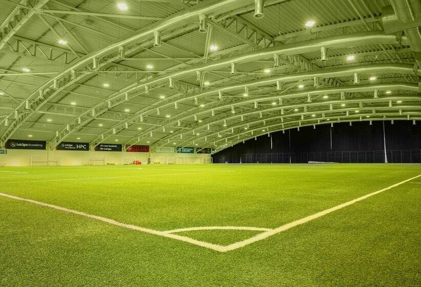 Emirates Sports Hotel Apartments