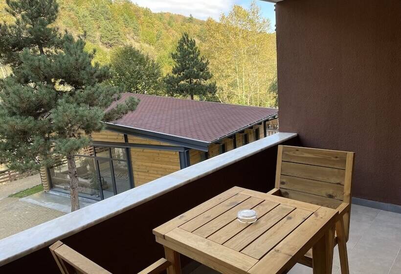 Feel & Live Hotel Villas Restaurant