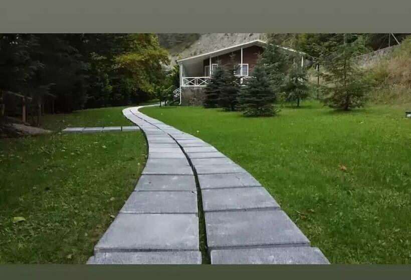 Feel & Live Hotel Villas Restaurant