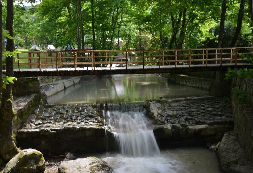 Feel & Live Hotel Villas Restaurant