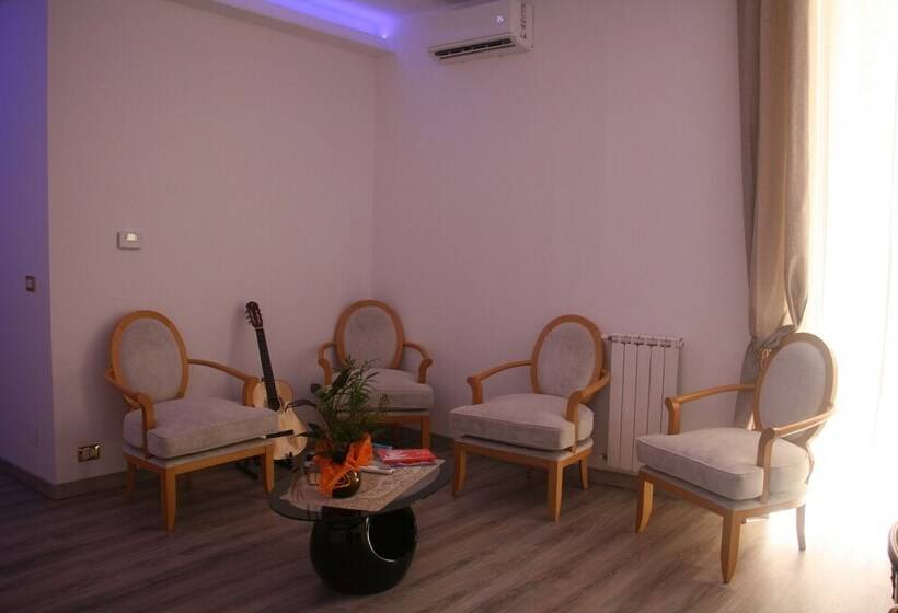 فندق فئة نجمة واحدة Messina 41