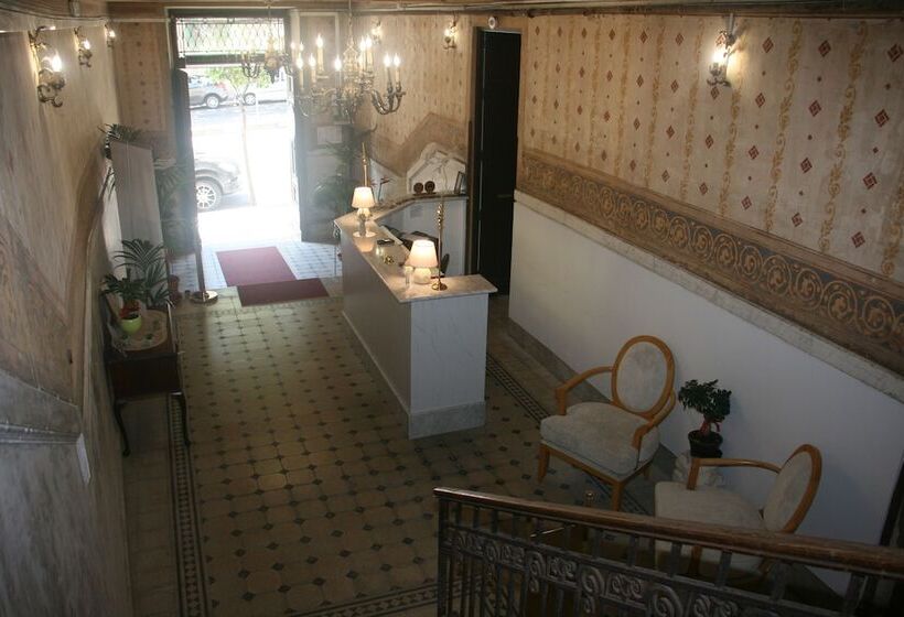 فندق فئة نجمة واحدة Messina 41