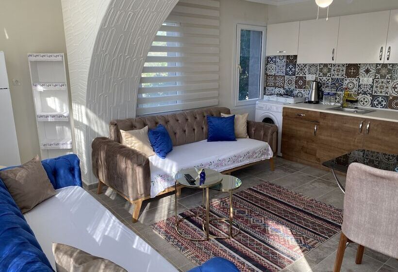 فندق فئة نجمة واحدة Villa Lara Tatil Evleri