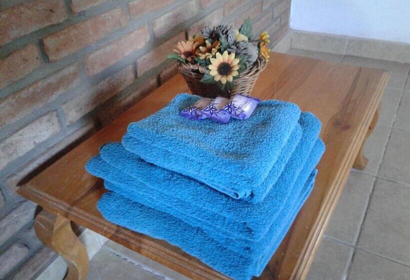 Hosteria Y Cabañas Los Mimbres