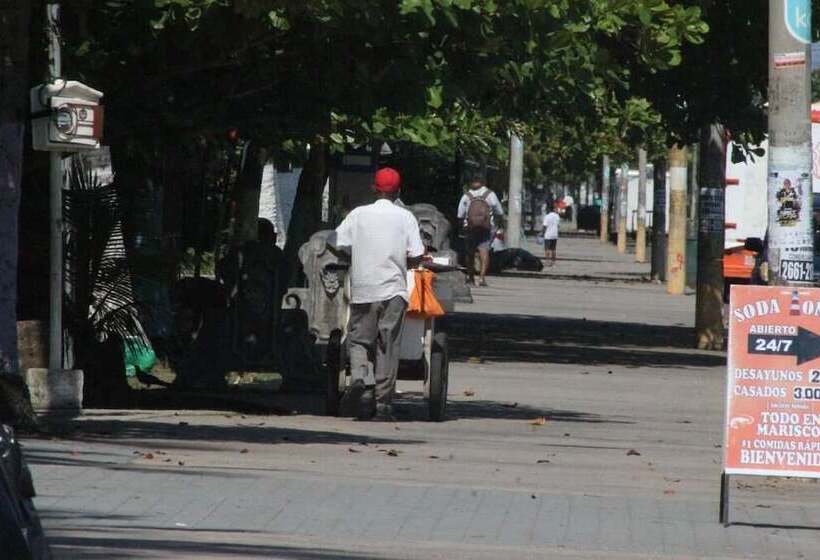 هتل Aldea Pura Vida