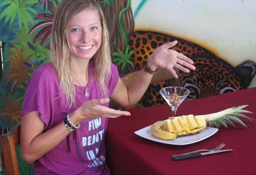 هتل Aldea Pura Vida