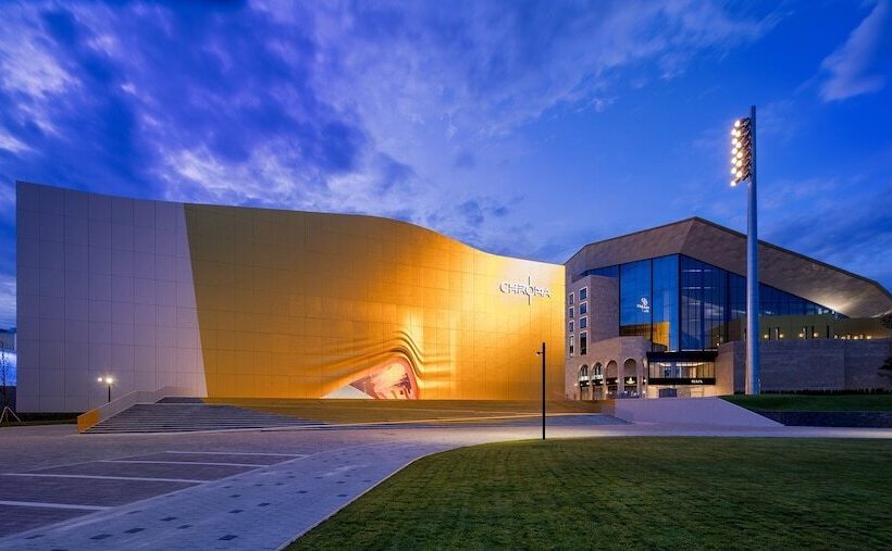 Hotel Art Paradiso, Paradise City