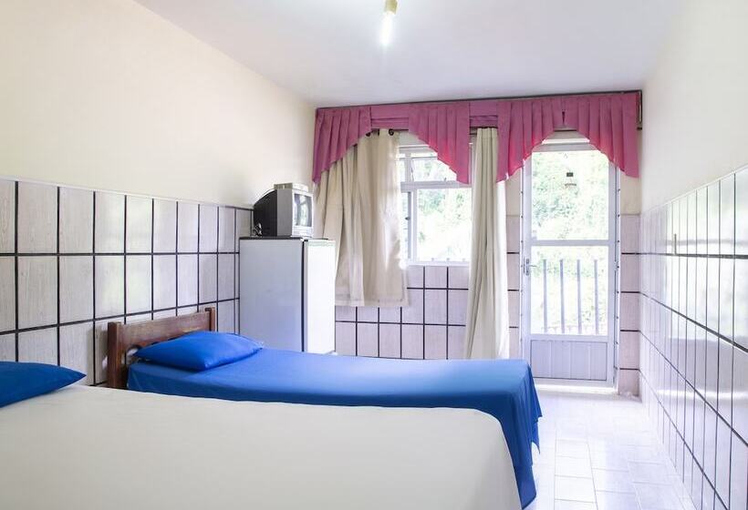 בית מלון כפרי Cascata Tur