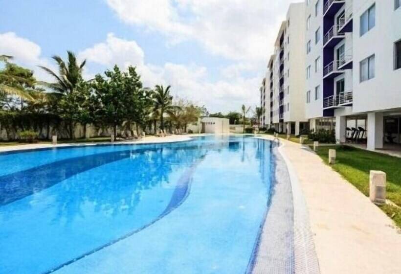 هتل Condo Esmir
