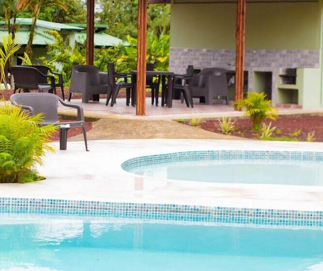 فندق Confort Arenal