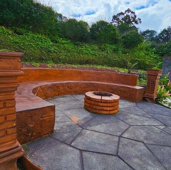 فندق Confort Arenal