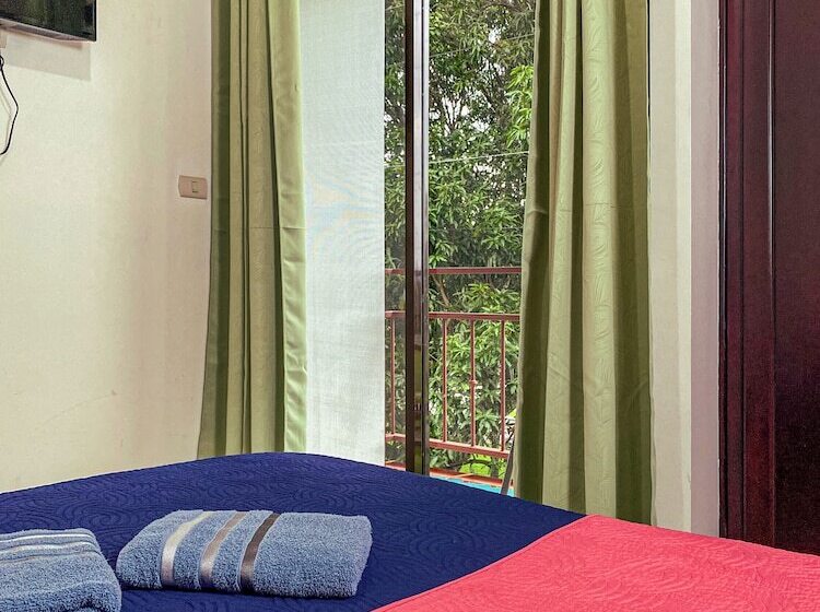 فندق Eskalami B&b Airport