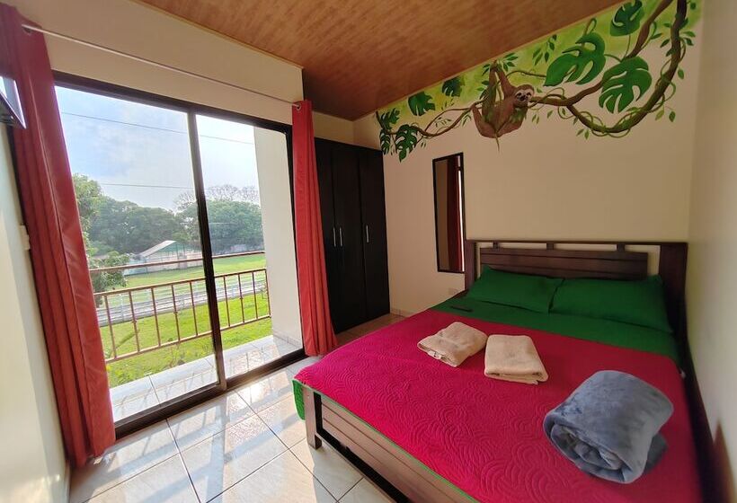 فندق Eskalami B&b Airport