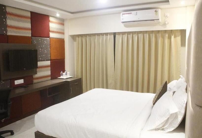 فندق Gk Palace Pure Veg