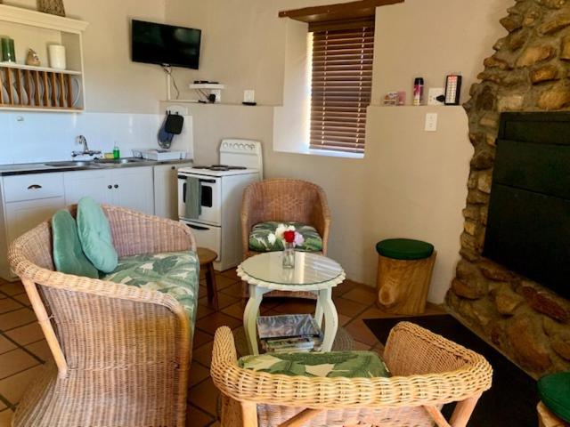 فندق Heiveld Farm Cottages