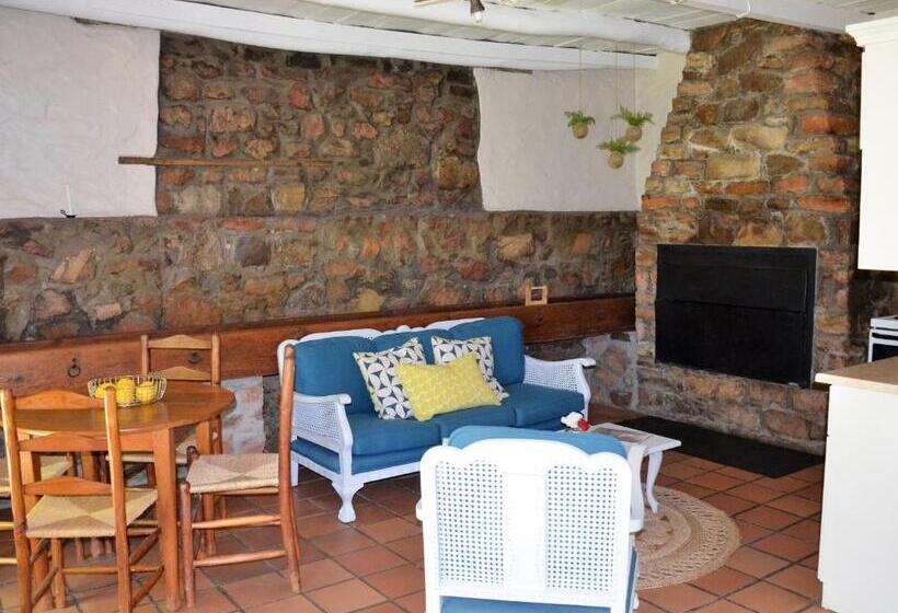 فندق Heiveld Farm Cottages