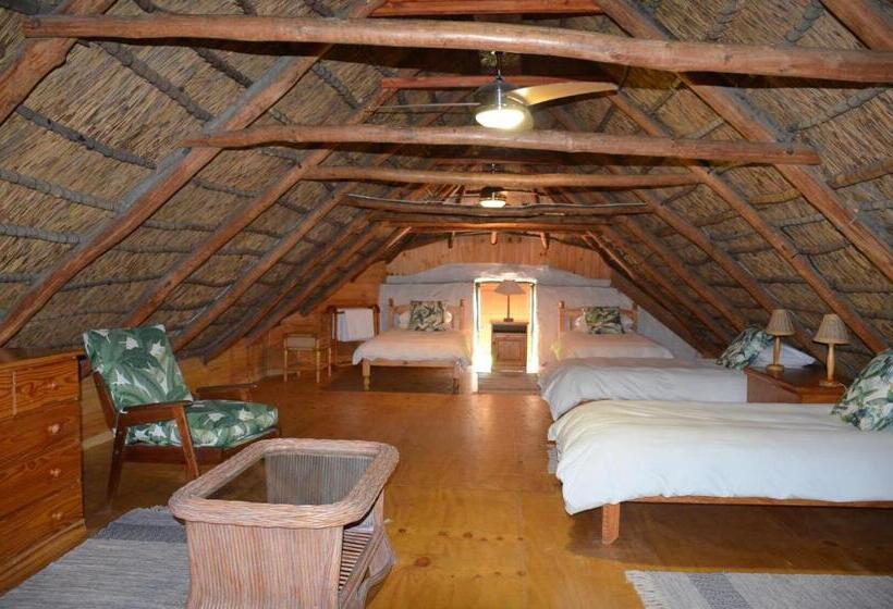 فندق Heiveld Farm Cottages